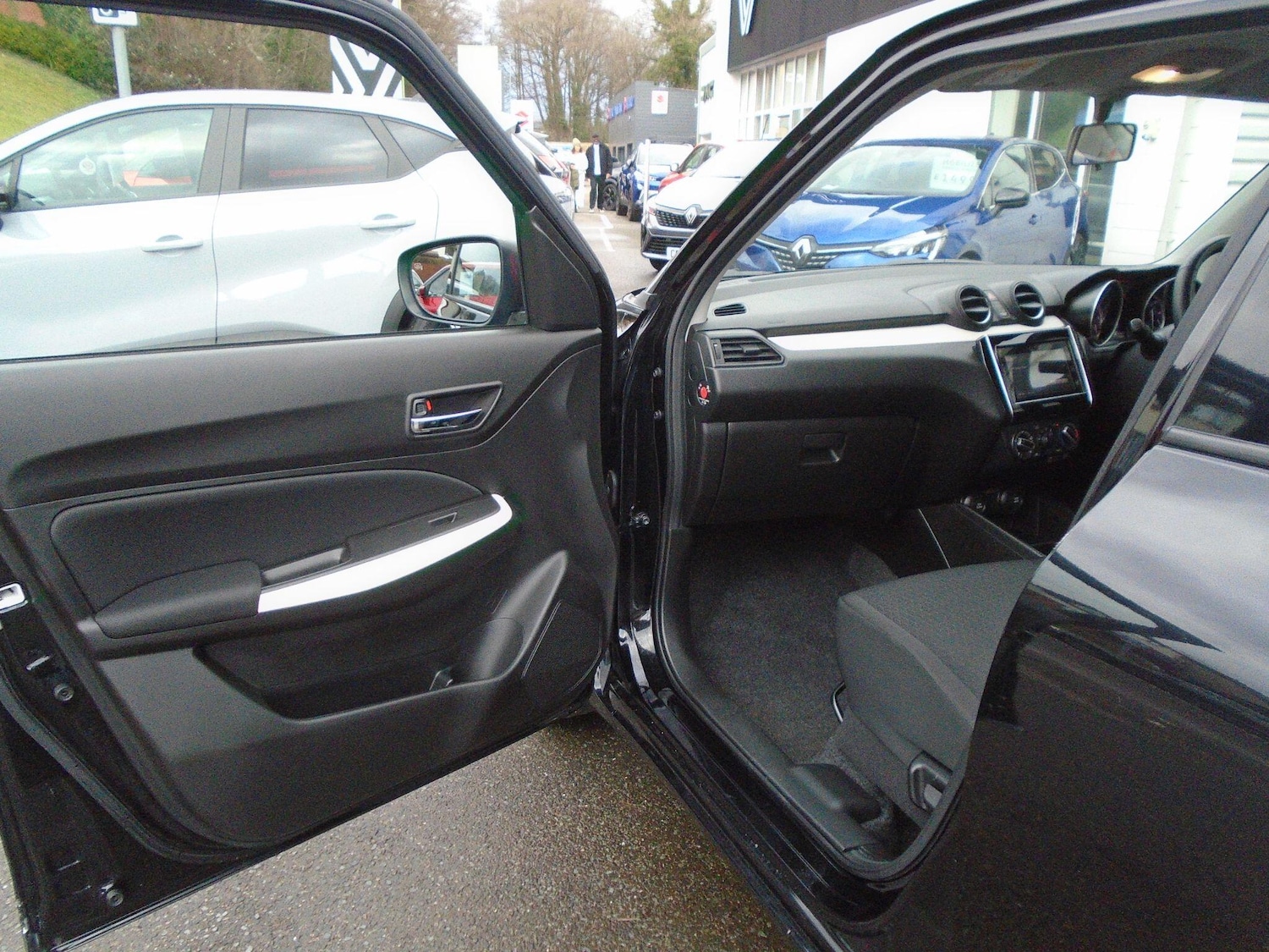 Used Suzuki Swift 2021 for sale - 77306351: Photo 22