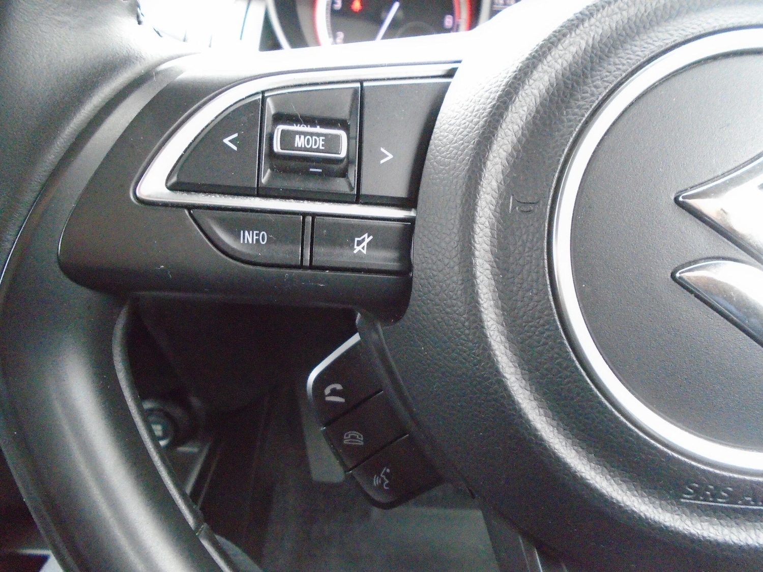 Used Suzuki Swift 2021 for sale - 77306351: Photo 37