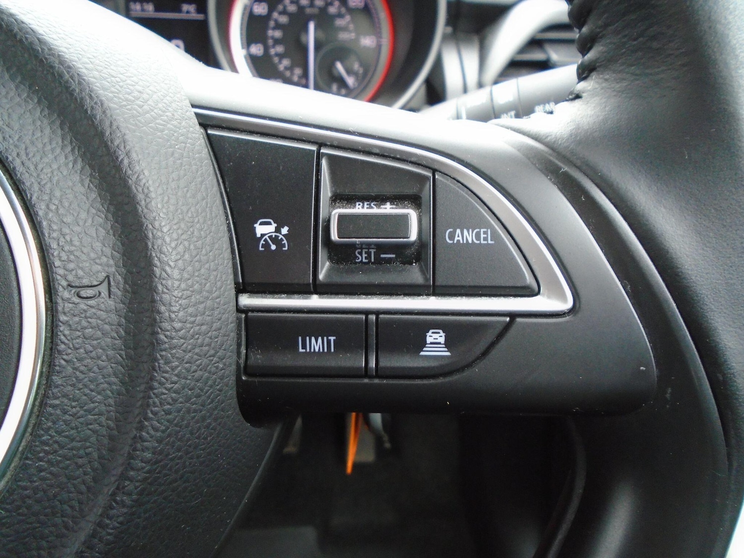 Used Suzuki Swift 2021 for sale - 77306351: Photo 38