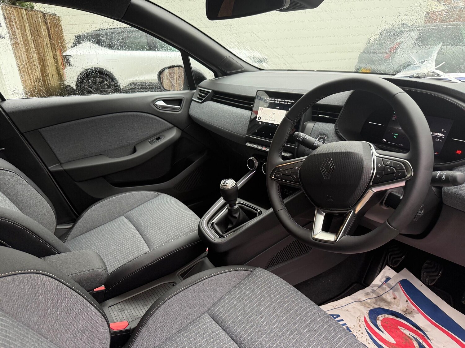 Used Renault Clio 2026 for sale - 77456065: Photo 10