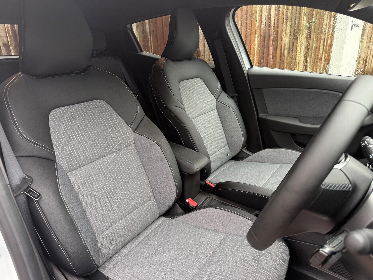 Used Renault Clio 2026 for sale - 77456065: Photo 12