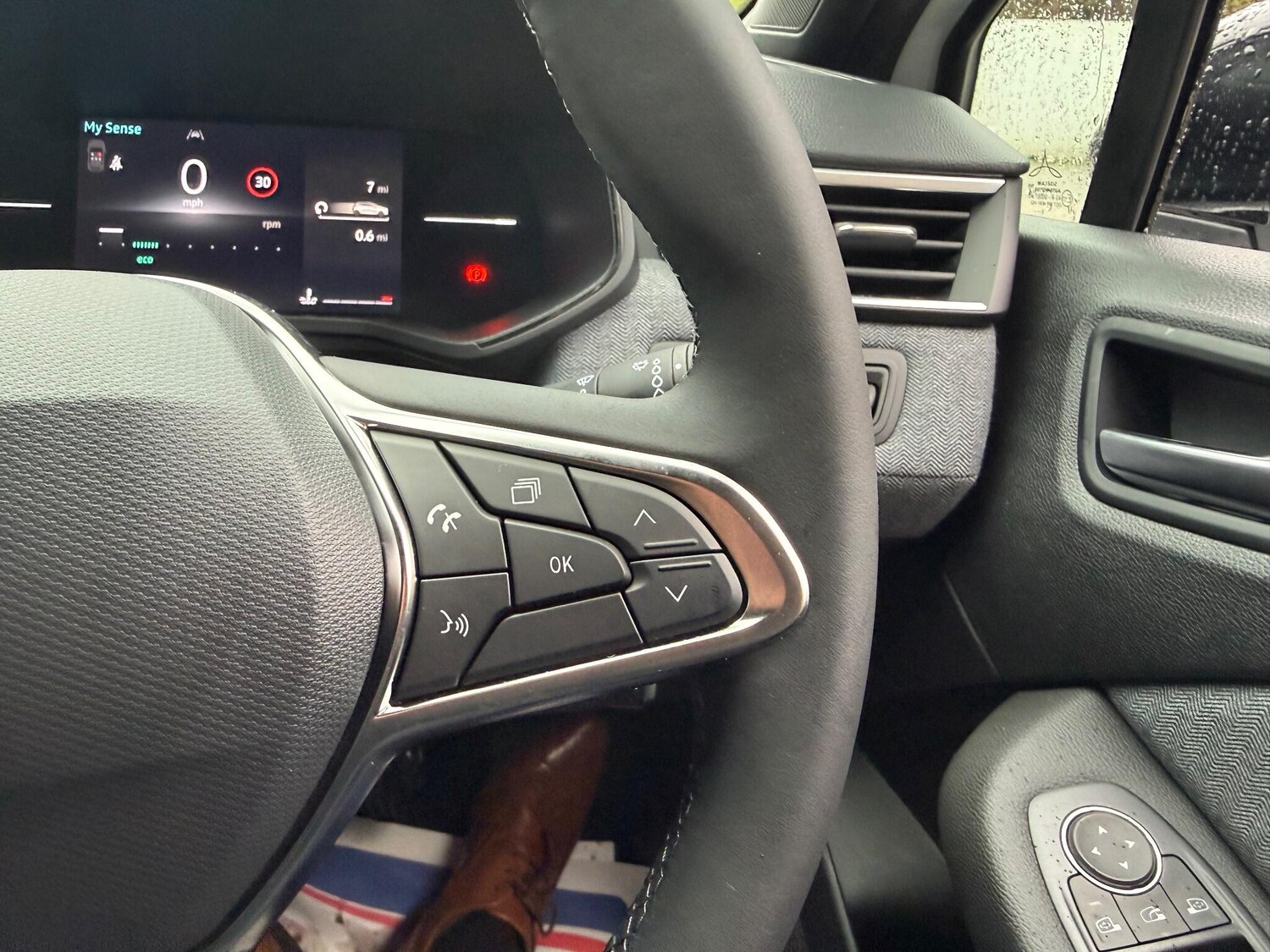 Used Renault Clio 2026 for sale - 77456065: Photo 15