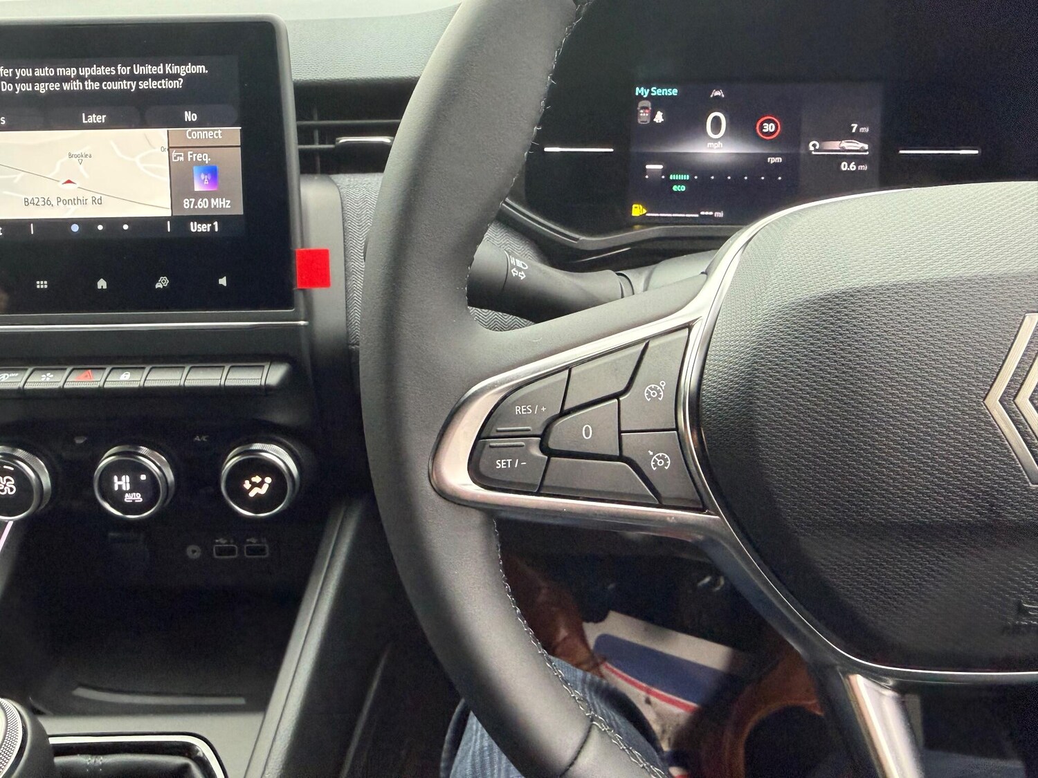 Used Renault Clio 2026 for sale - 77456065: Photo 16