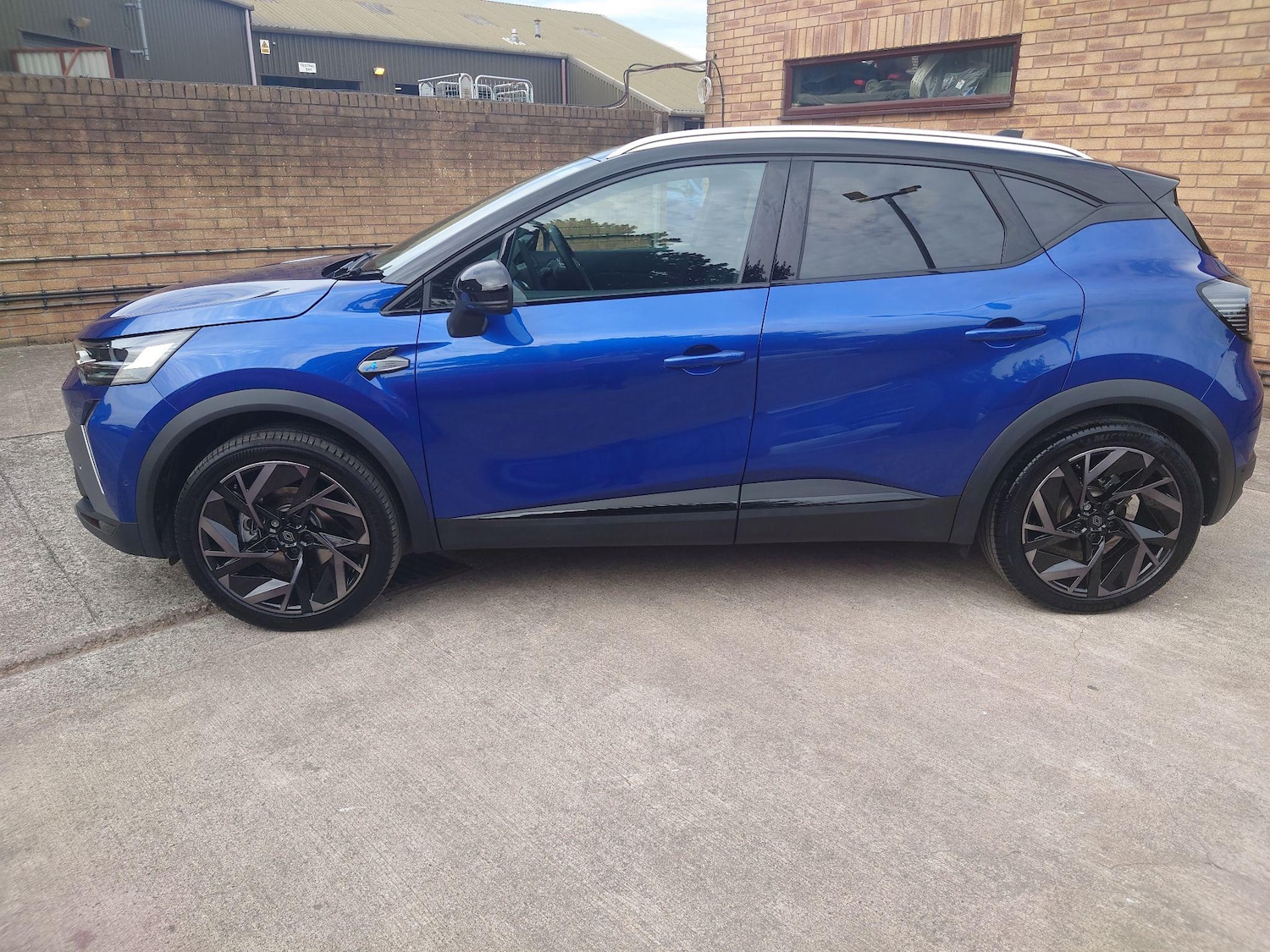 Used Renault Captur 2024 for sale - 76644970: Photo 4