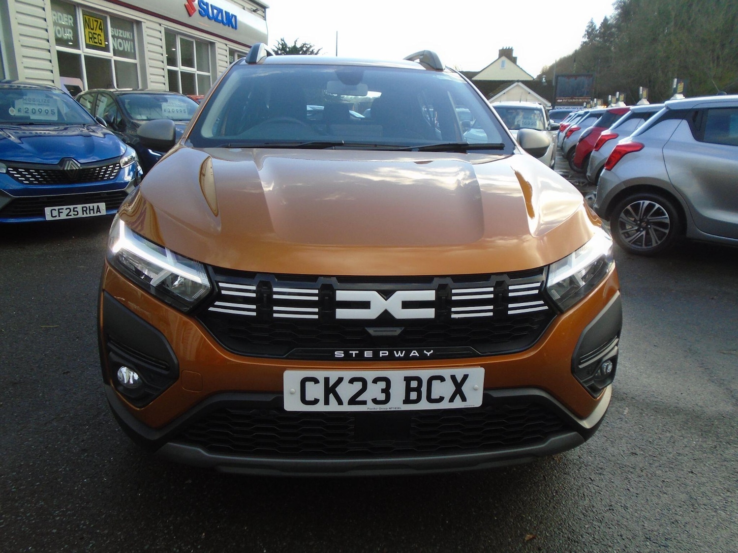 Used Dacia Sandero Stepway 2023 for sale - 77131443: Photo 2