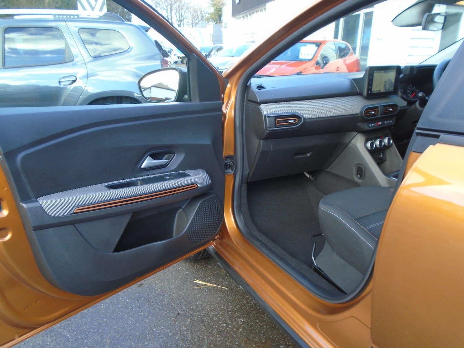 Used Dacia Sandero Stepway 2023 for sale - 77131443: Photo 25