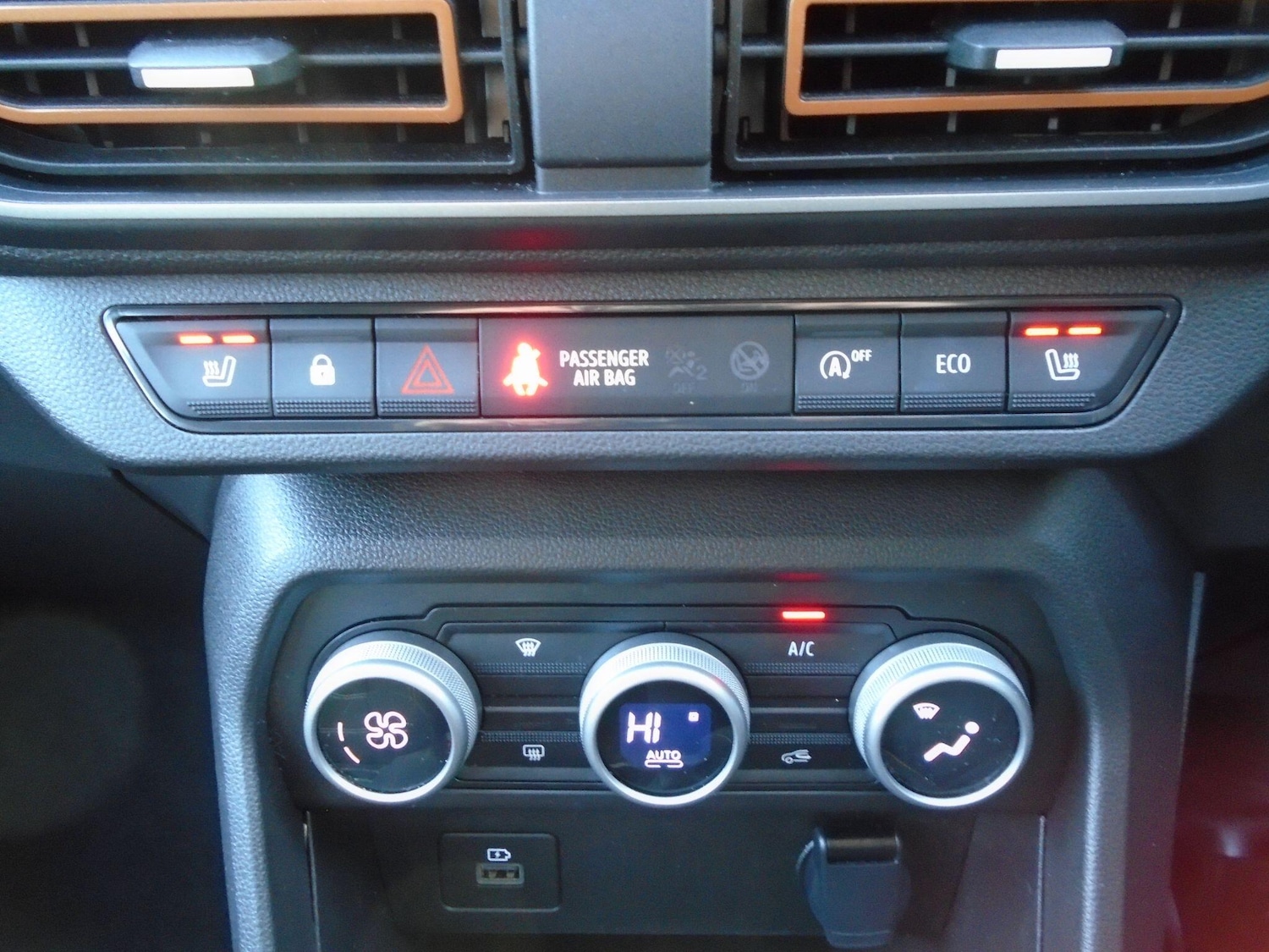 Used Dacia Sandero Stepway 2023 for sale - 77131443: Photo 40