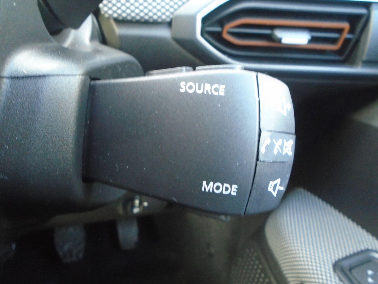 Used Dacia Sandero Stepway 2023 for sale - 77131443: Photo 47
