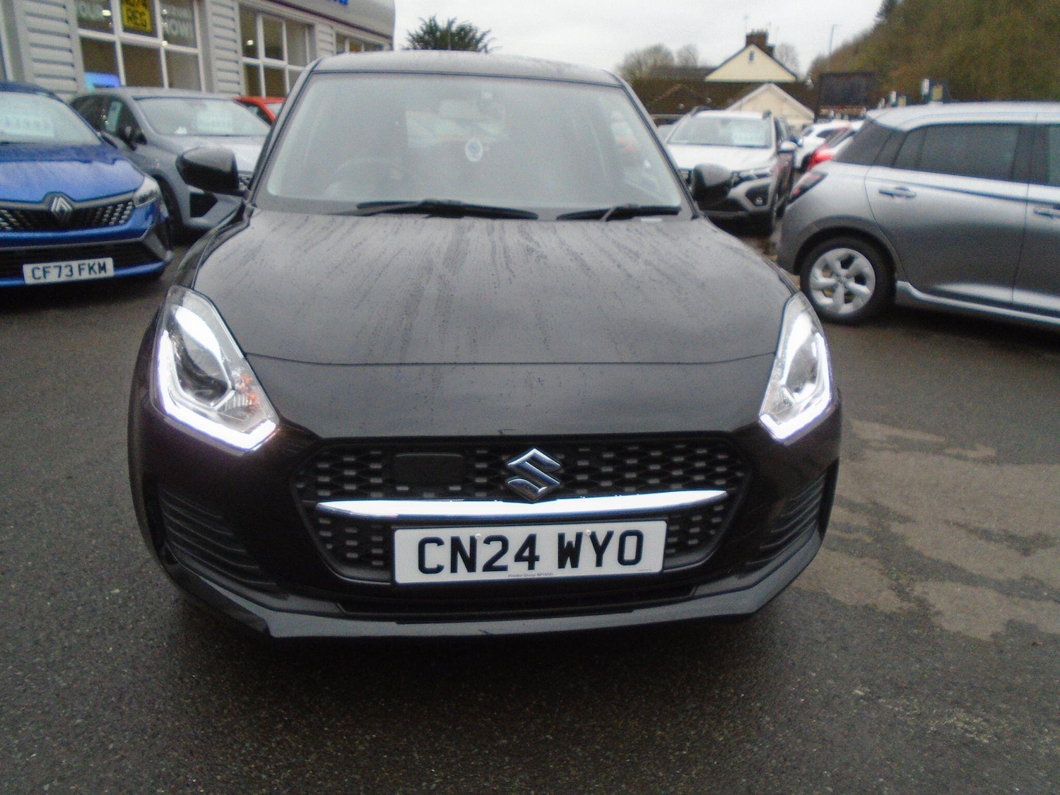 Used Suzuki Swift 2024 for sale - 77598513: Photo 2