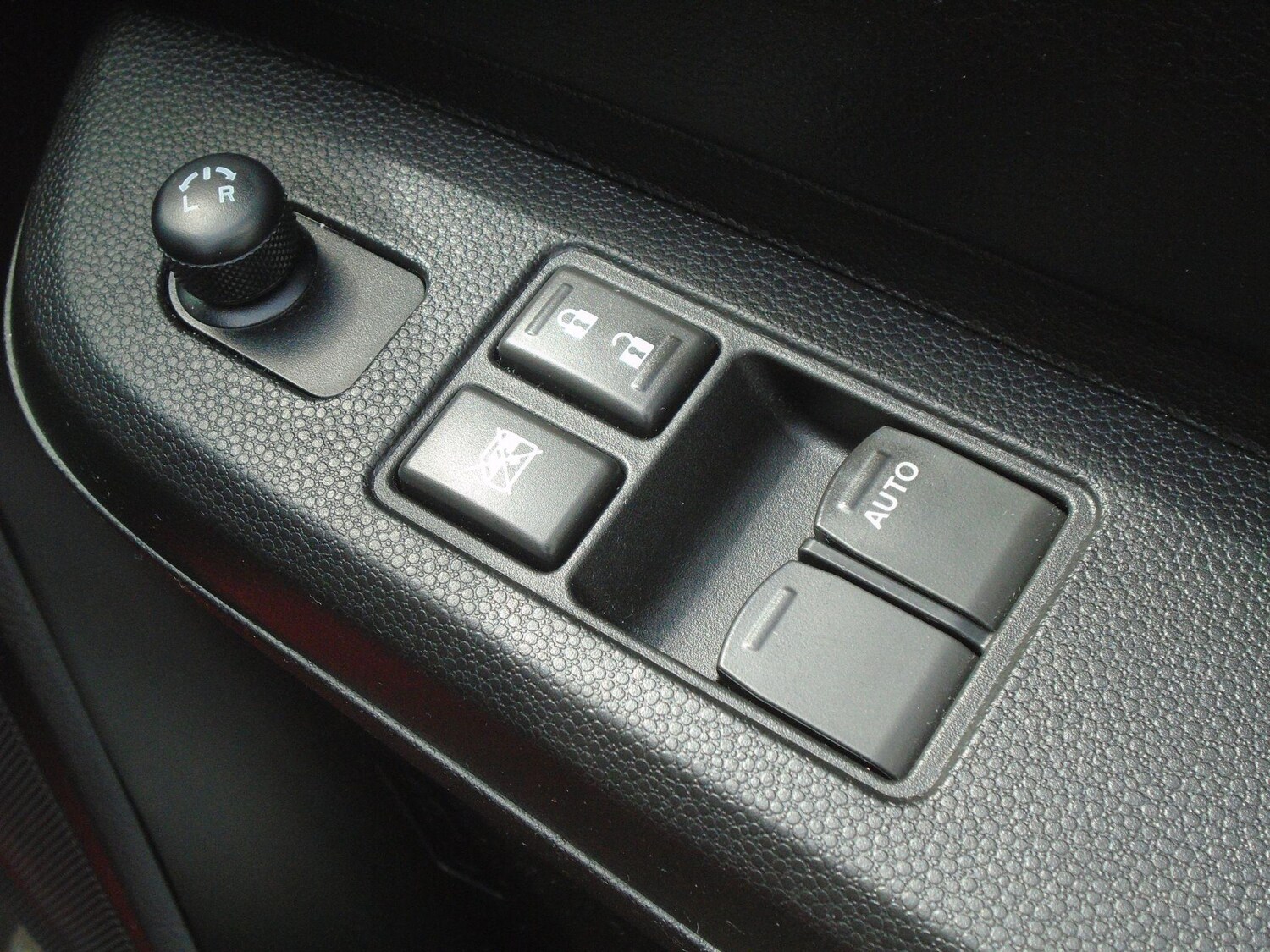 Used Suzuki Ignis 2023 for sale - 76349032: Photo 36
