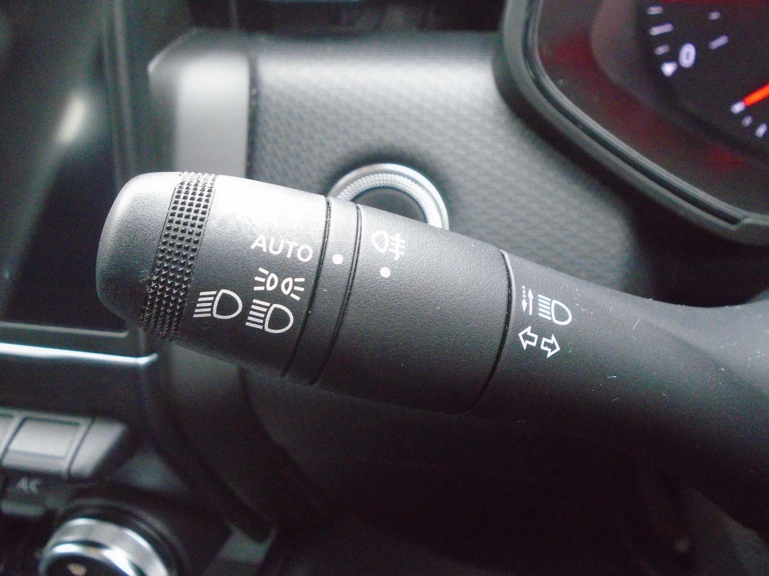 Used Renault Clio 2022 for sale - 76645679: Photo 42