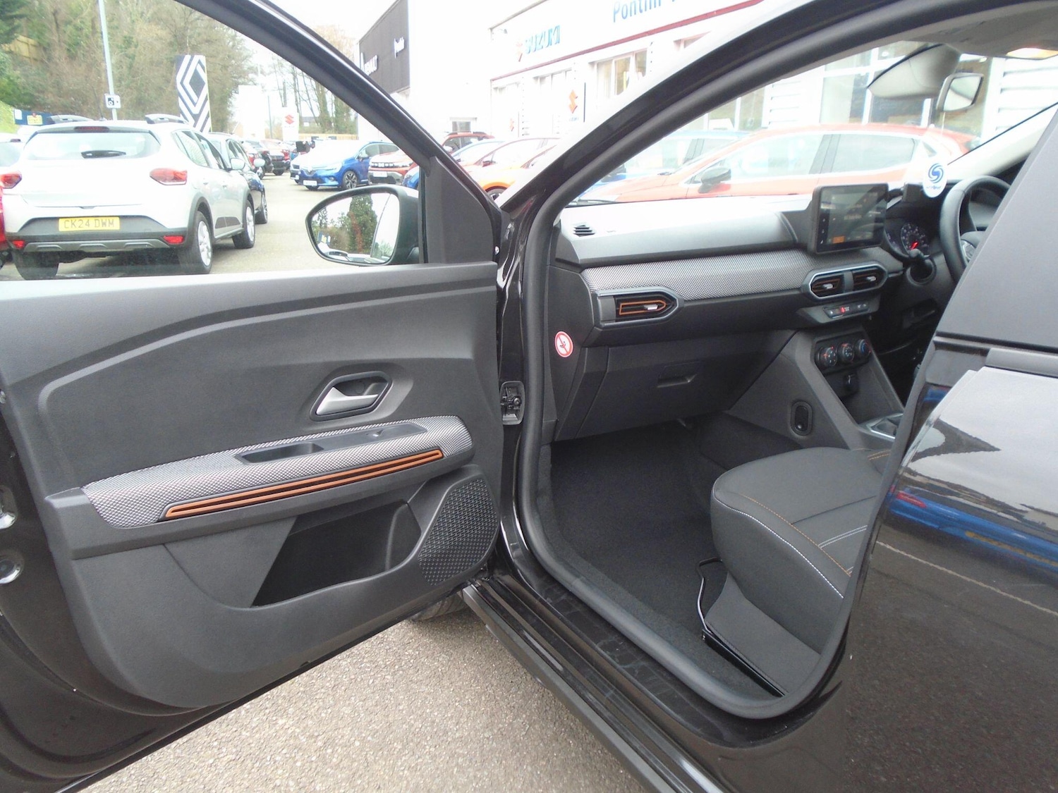 Used Dacia Sandero Stepway for sale - 77683623: Photo 27