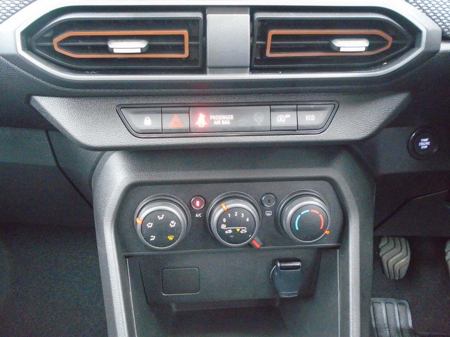 Used Dacia Sandero Stepway for sale - 77683623: Photo 40