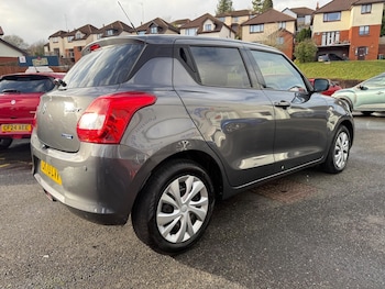 Used Suzuki Swift 2020 for sale - 77344625: Photo