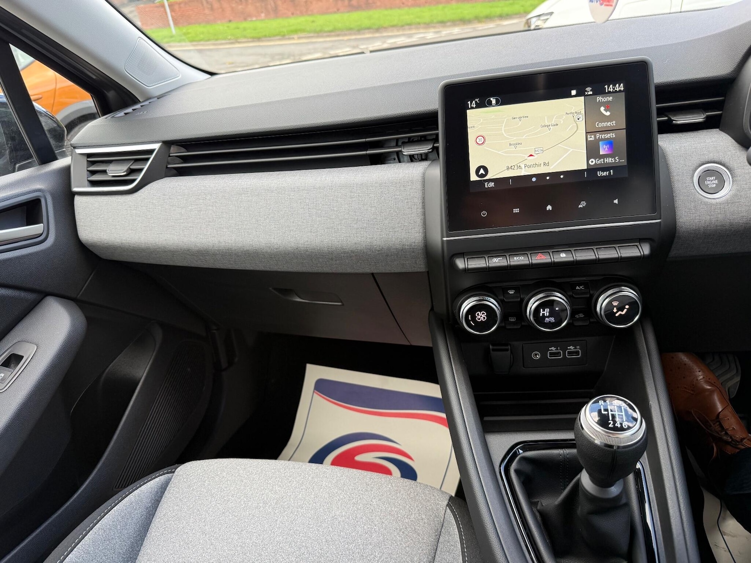 Used Renault Clio 2025 for sale - 76645520: Photo 11