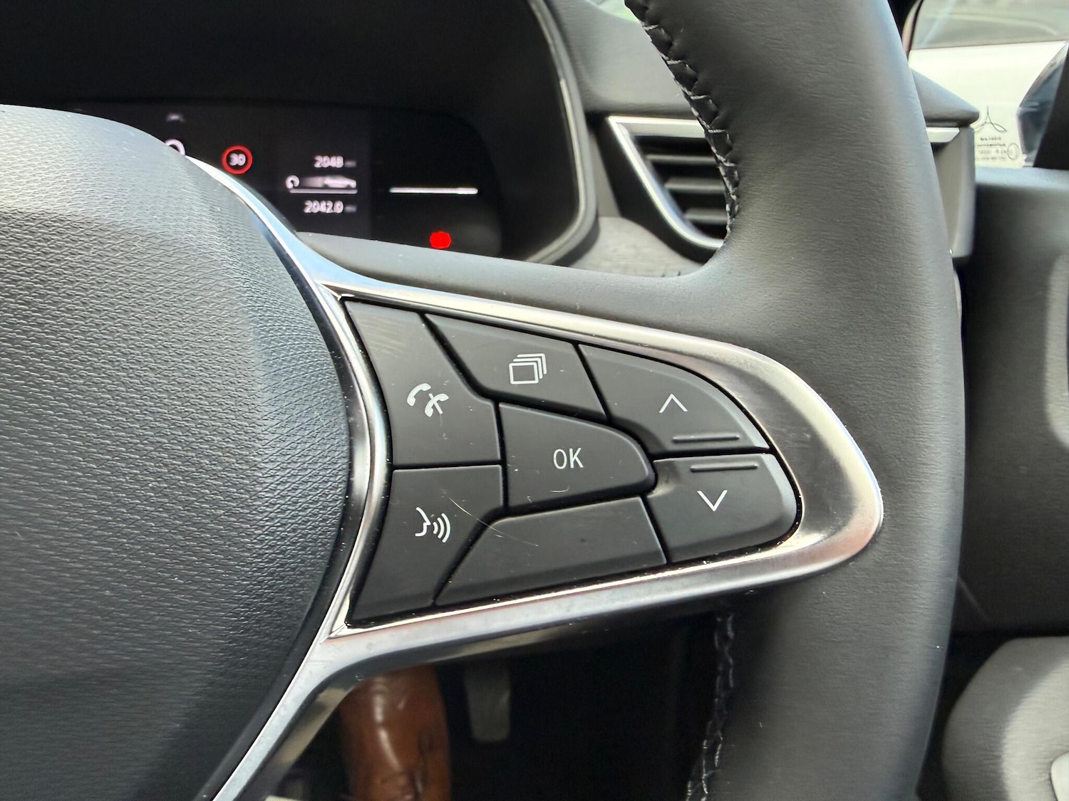 Used Renault Clio 2025 for sale - 76645520: Photo 16