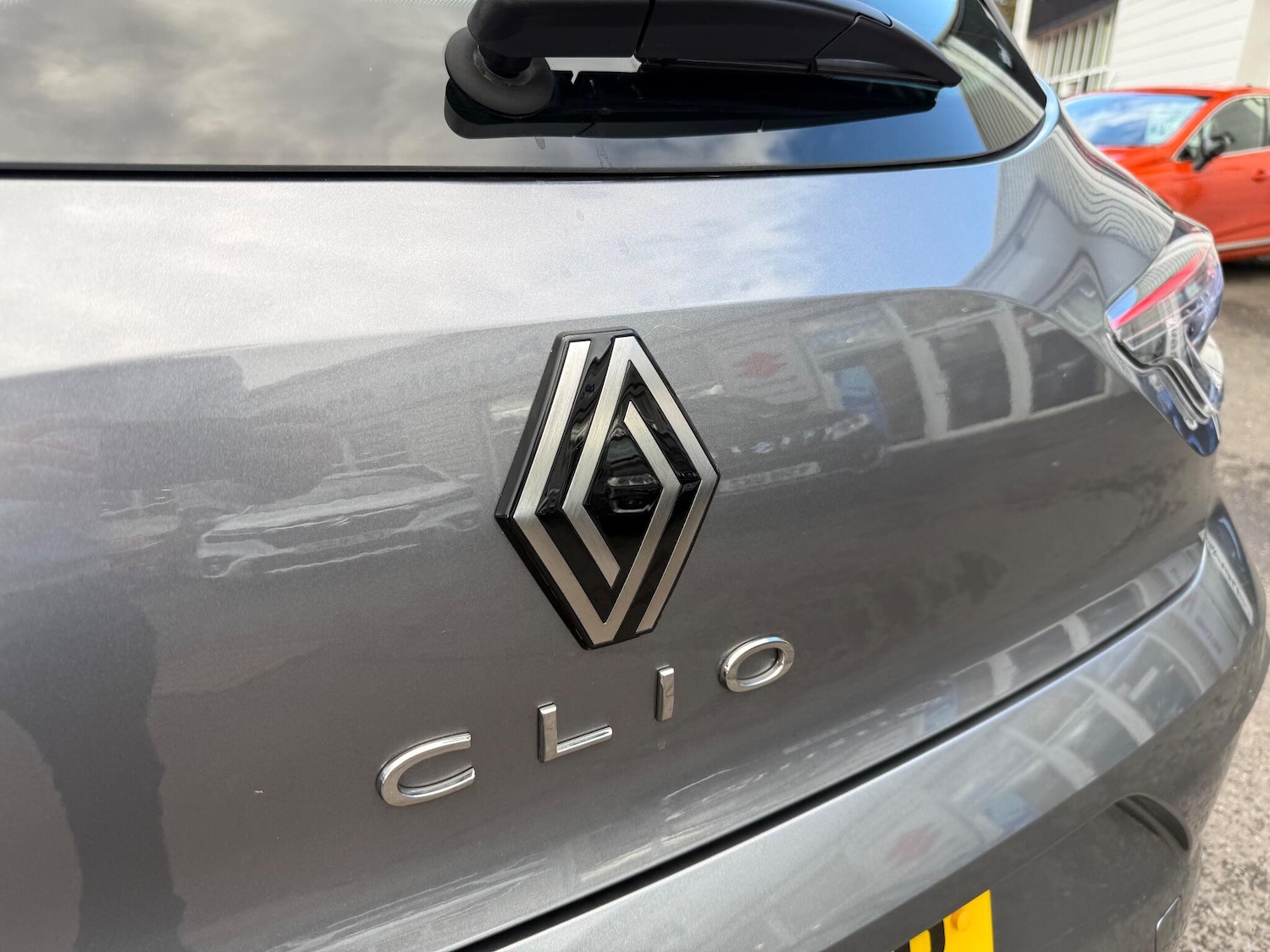 Used Renault Clio 2025 for sale - 76645520: Photo 28