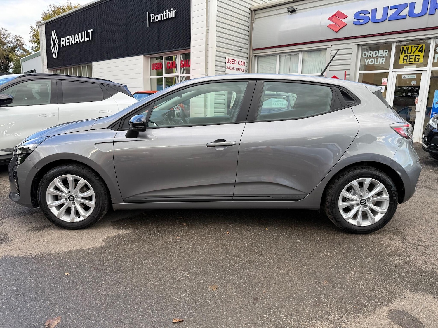 Used Renault Clio 2025 for sale - 76645520: Photo 6