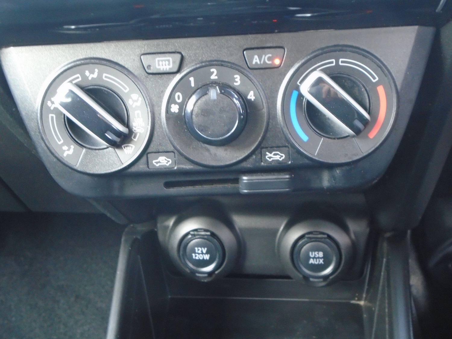 Used Suzuki Swift 2023 for sale - 77144476: Photo 36