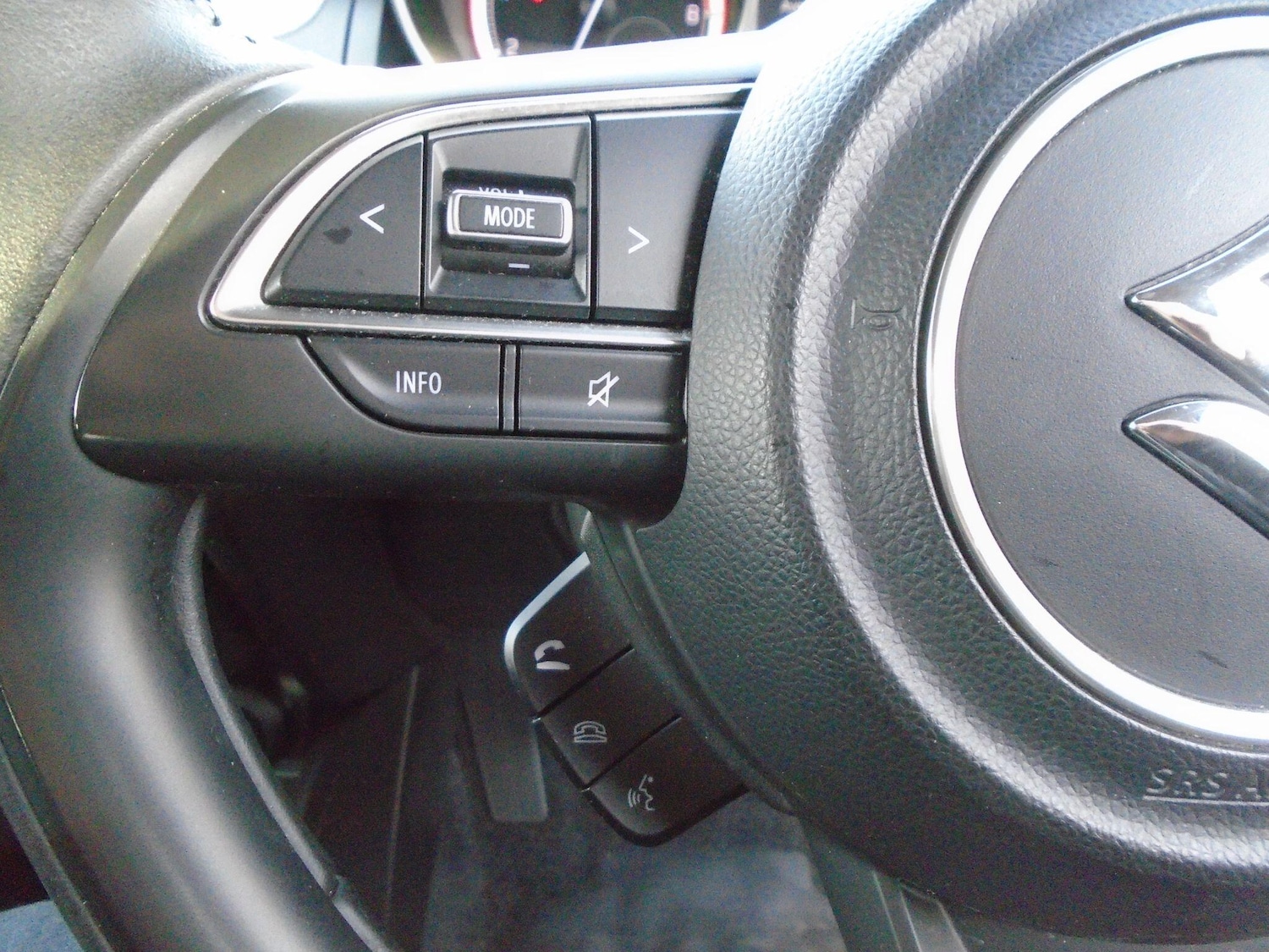 Used Suzuki Swift 2023 for sale - 77144476: Photo 38