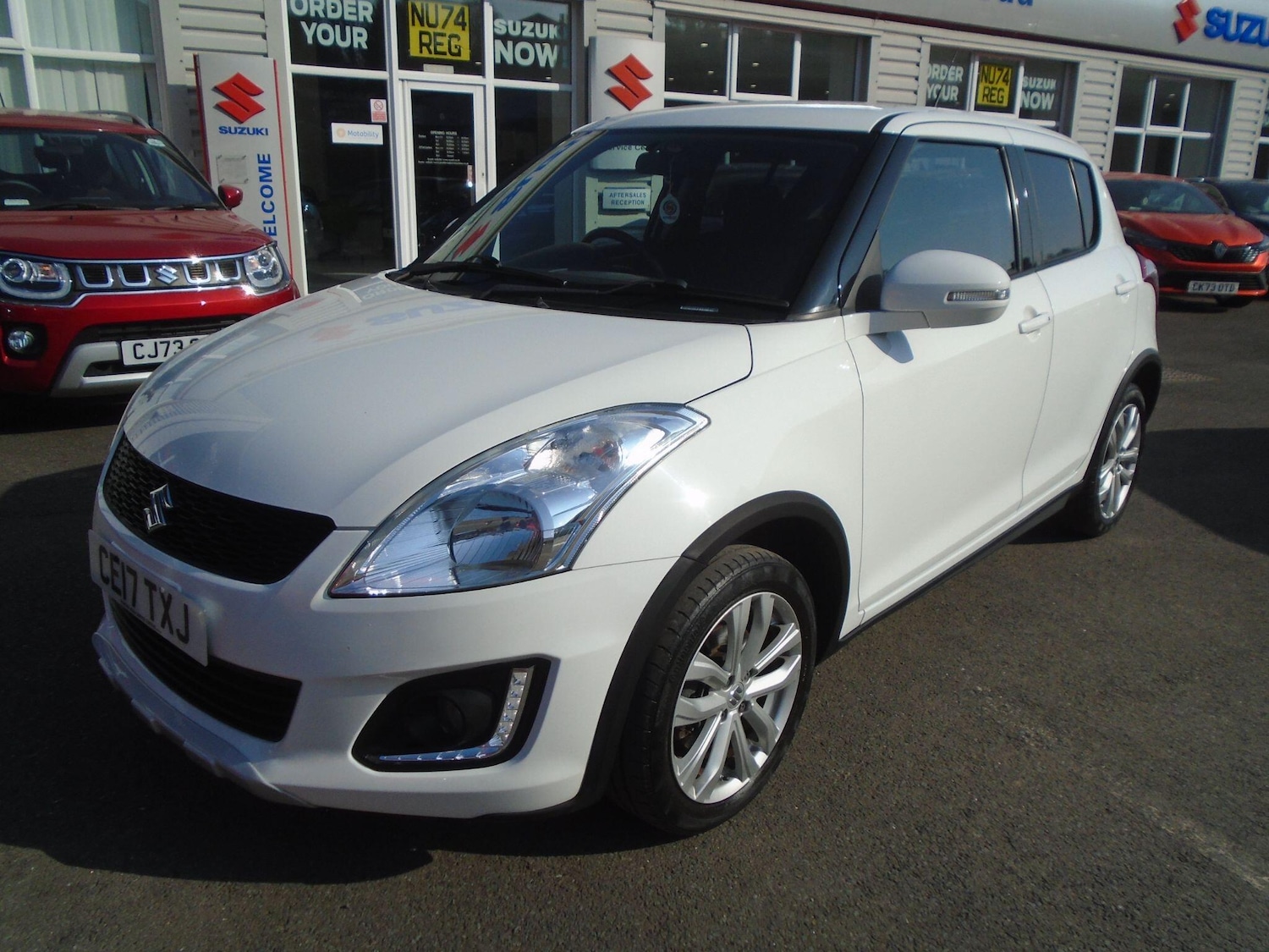 Used Suzuki Swift 2017 for sale - 77754054: Photo 3