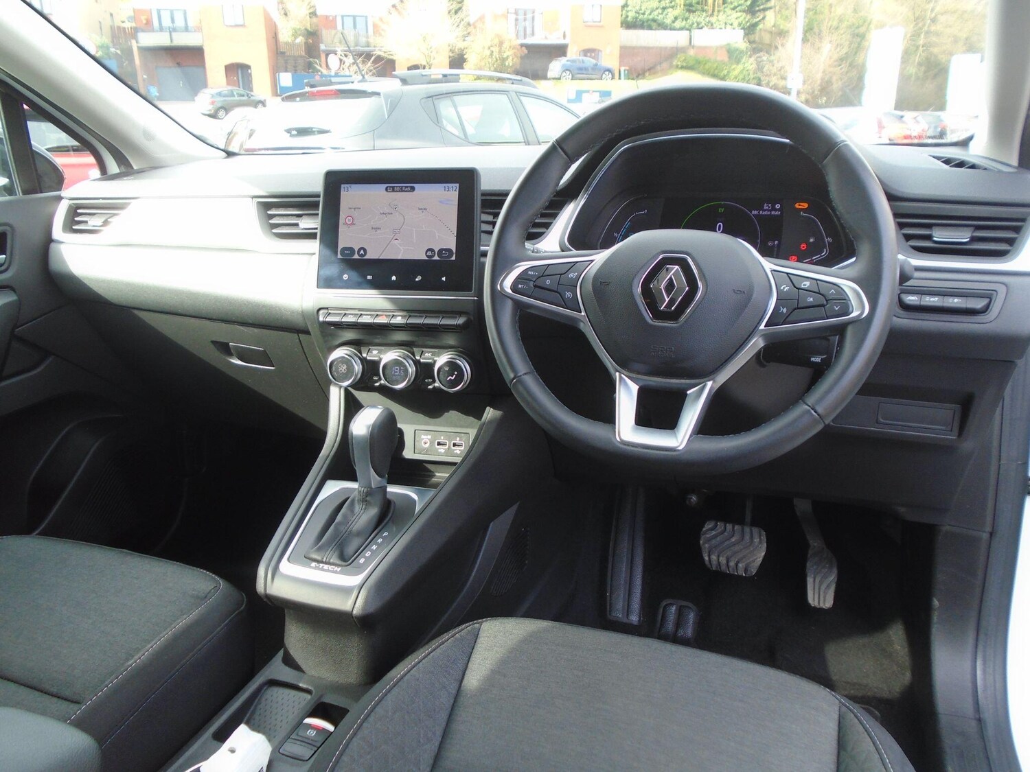 Used Renault Captur for sale - 77684084: Photo 18