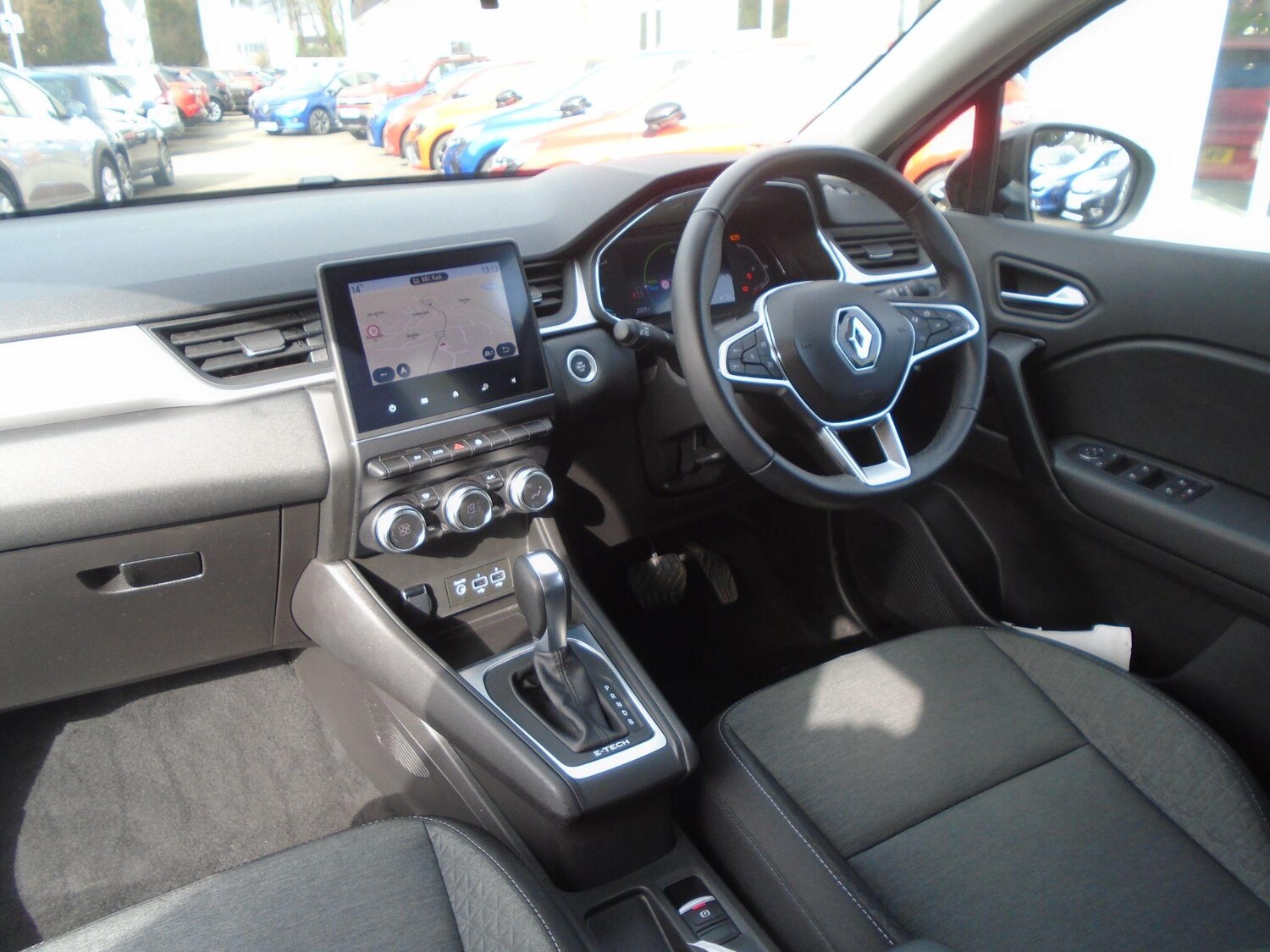 Used Renault Captur for sale - 77684084: Photo 25