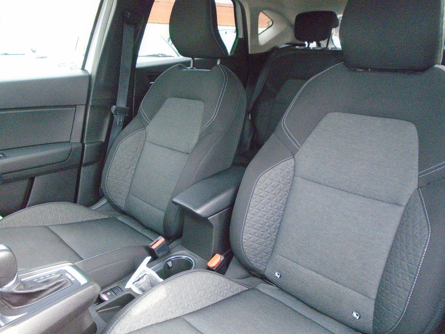 Used Renault Captur for sale - 77684084: Photo 27