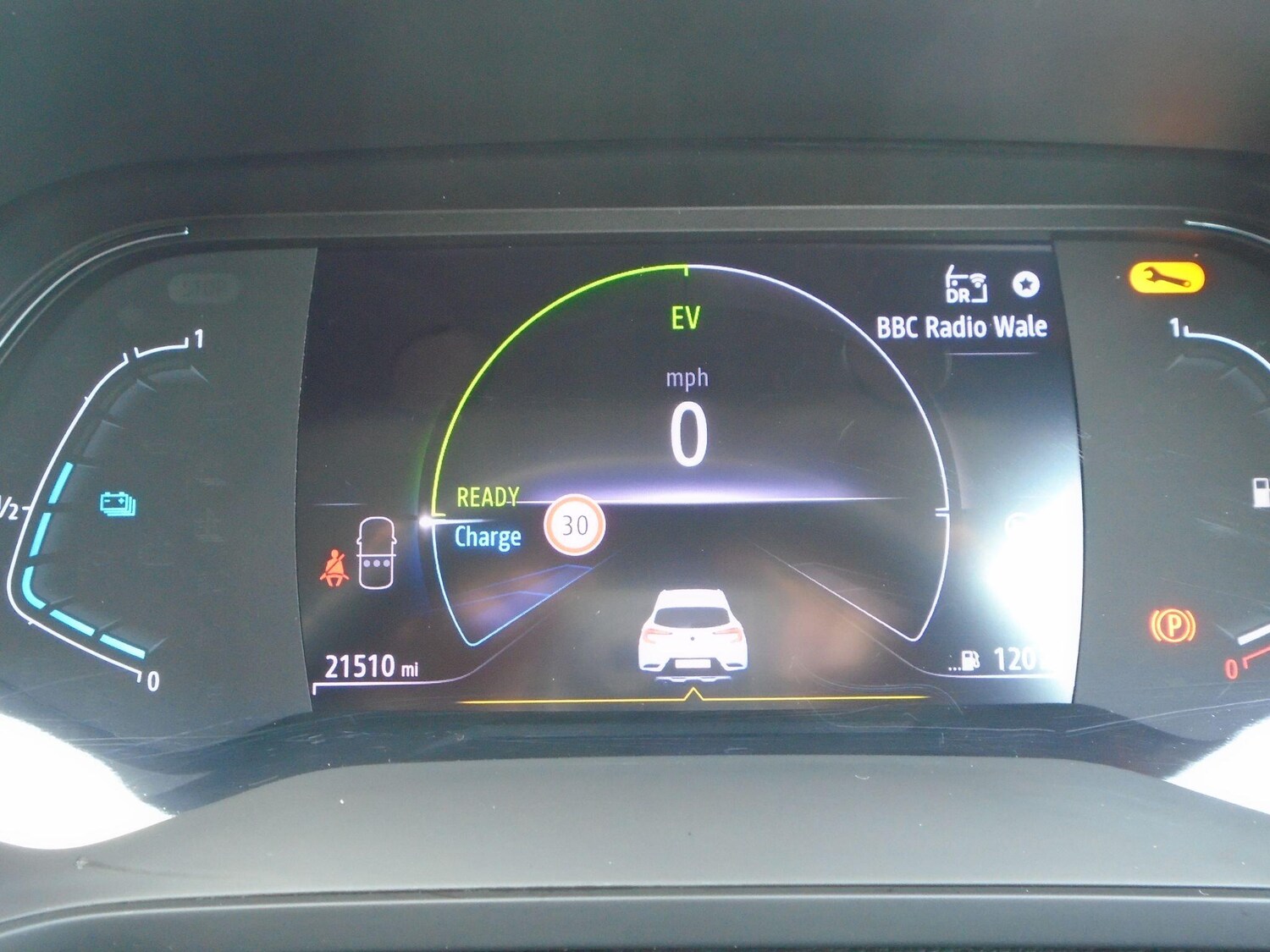 Used Renault Captur for sale - 77684084: Photo 33