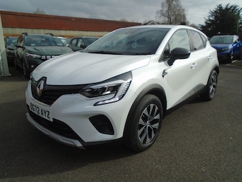 Used Renault Captur 2022 for sale - 77684084: Photo