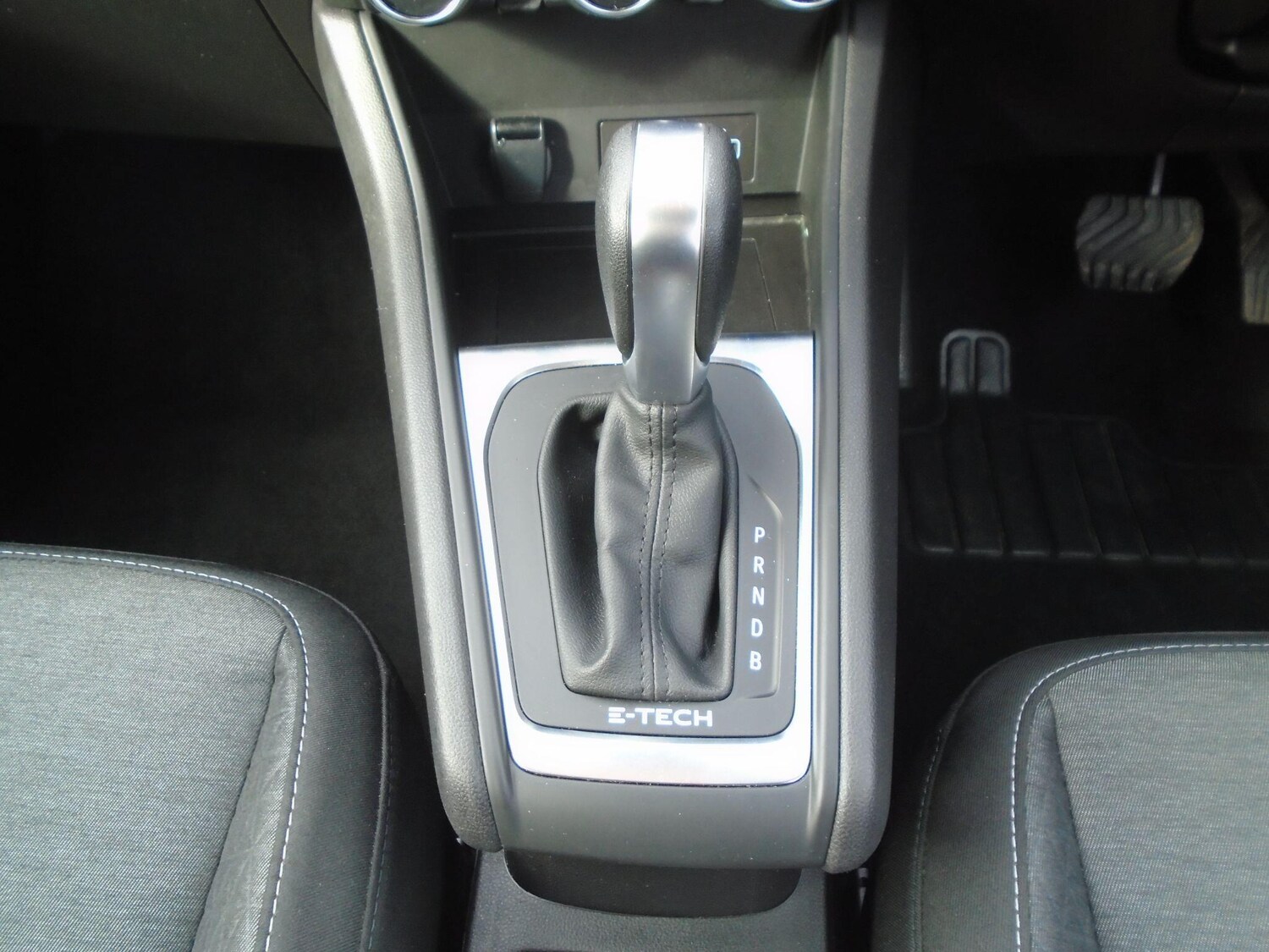 Used Renault Captur for sale - 77684084: Photo 40