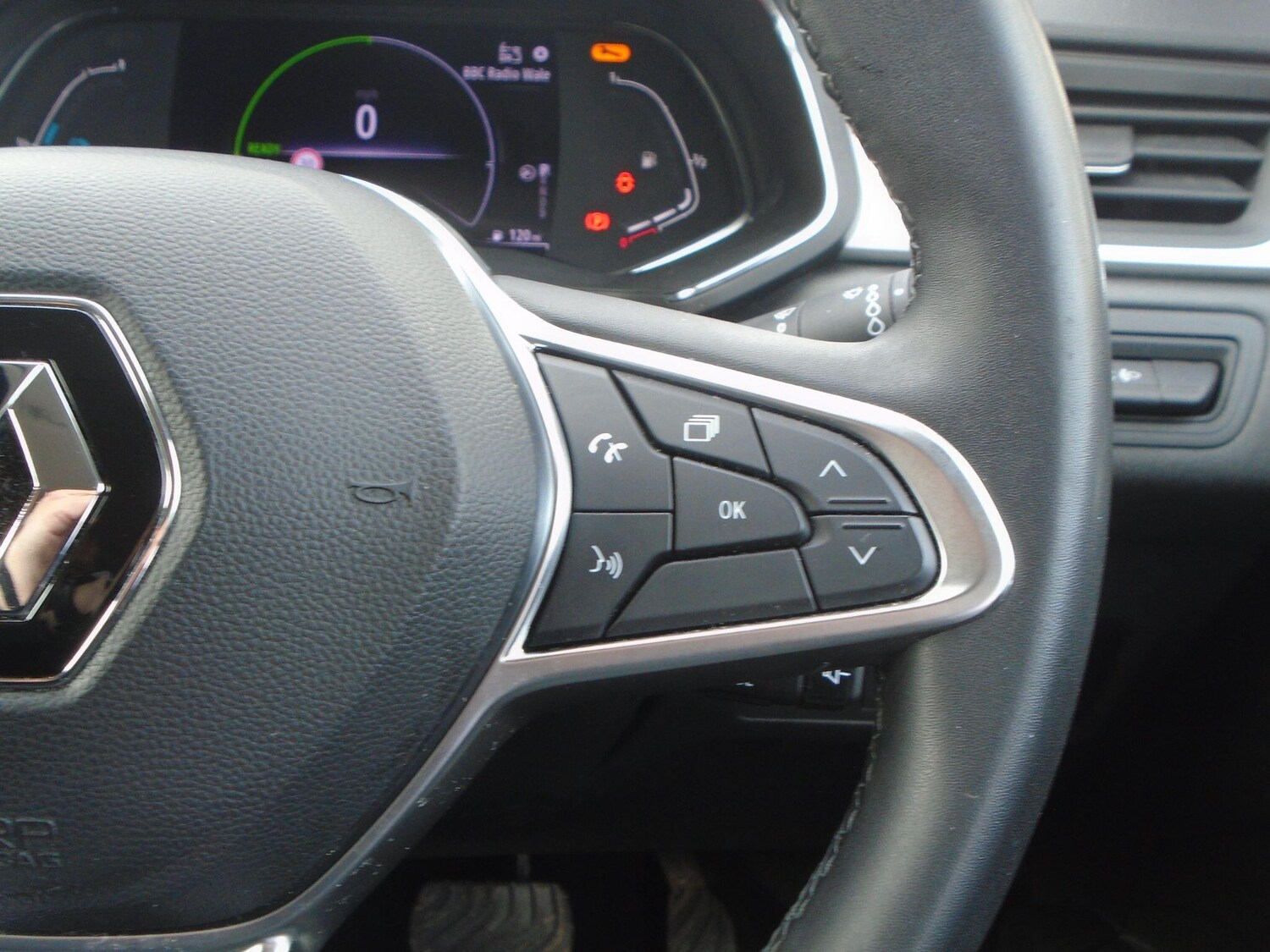 Used Renault Captur for sale - 77684084: Photo 44