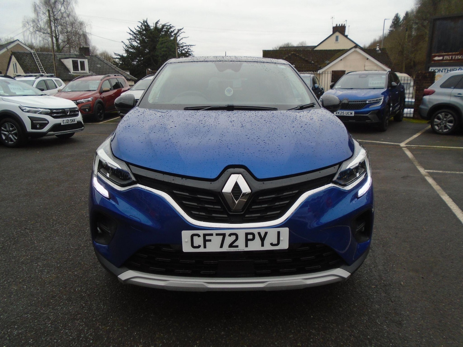 Used Renault Captur 2022 for sale - 77411581: Photo 2