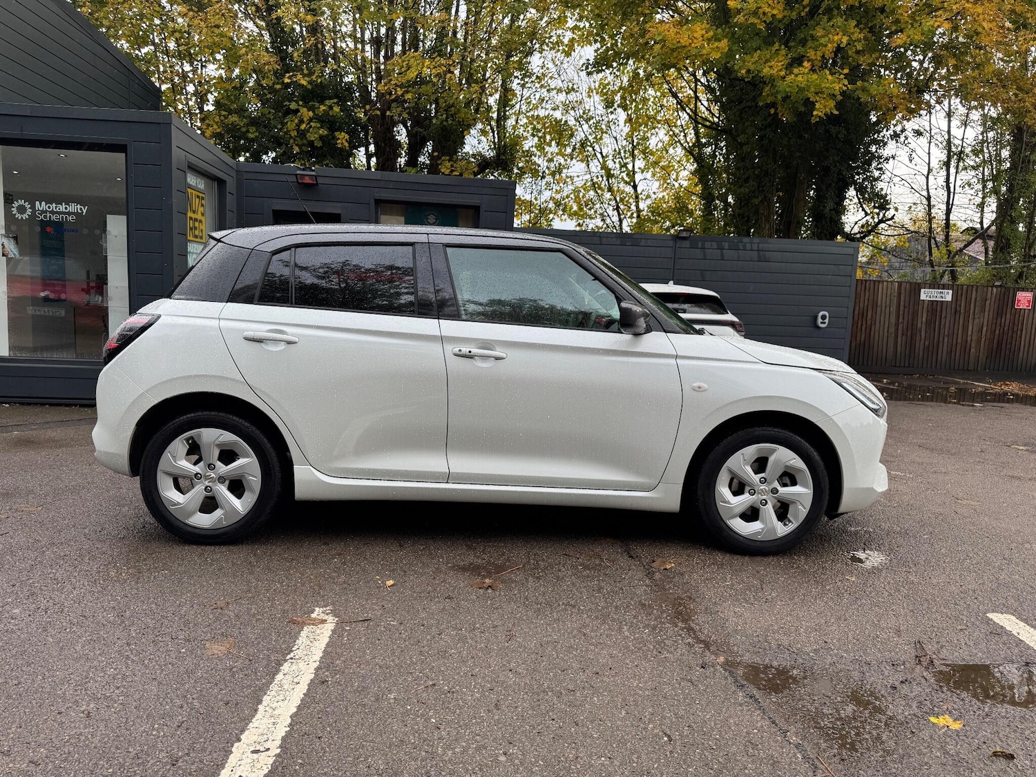 Used Suzuki Swift for sale - 76997633: Photo 3