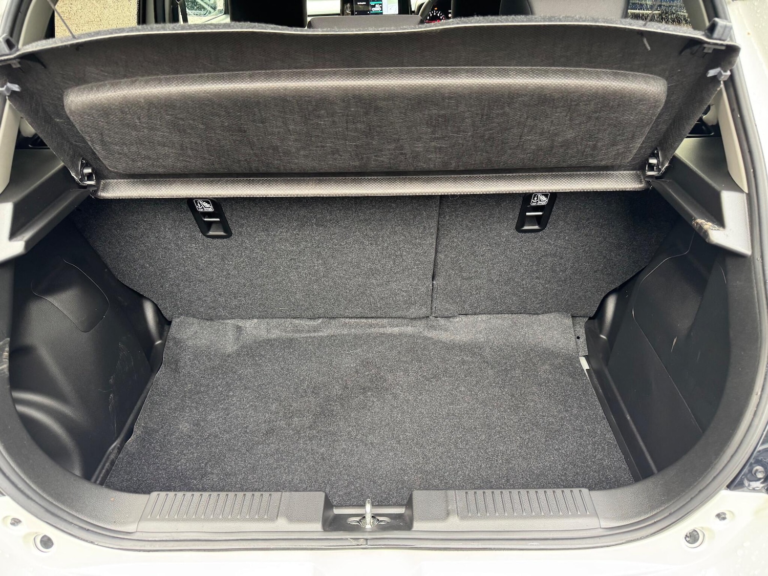 Used Suzuki Swift for sale - 76997633: Photo 8