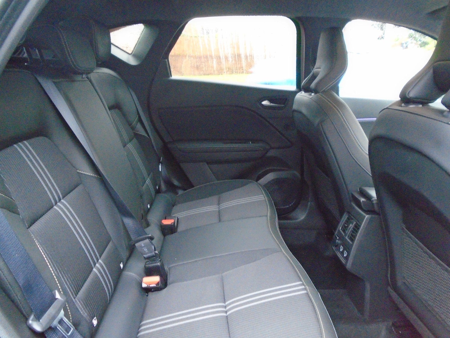 Used Renault Captur 2023 for sale - 76528025: Photo 26