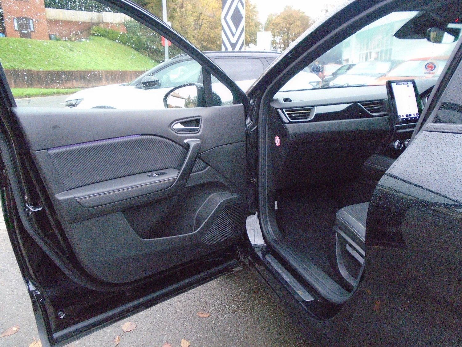 Used Renault Captur 2023 for sale - 76528025: Photo 27