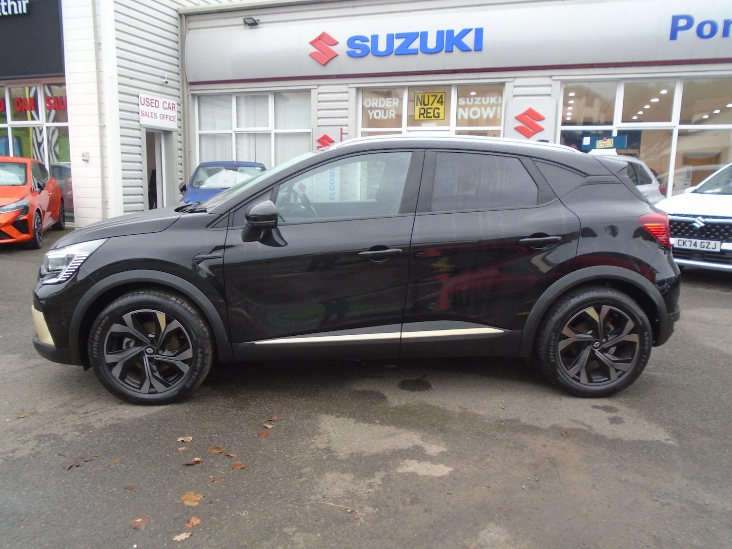 Used Renault Captur 2023 for sale - 76528025: Photo 4