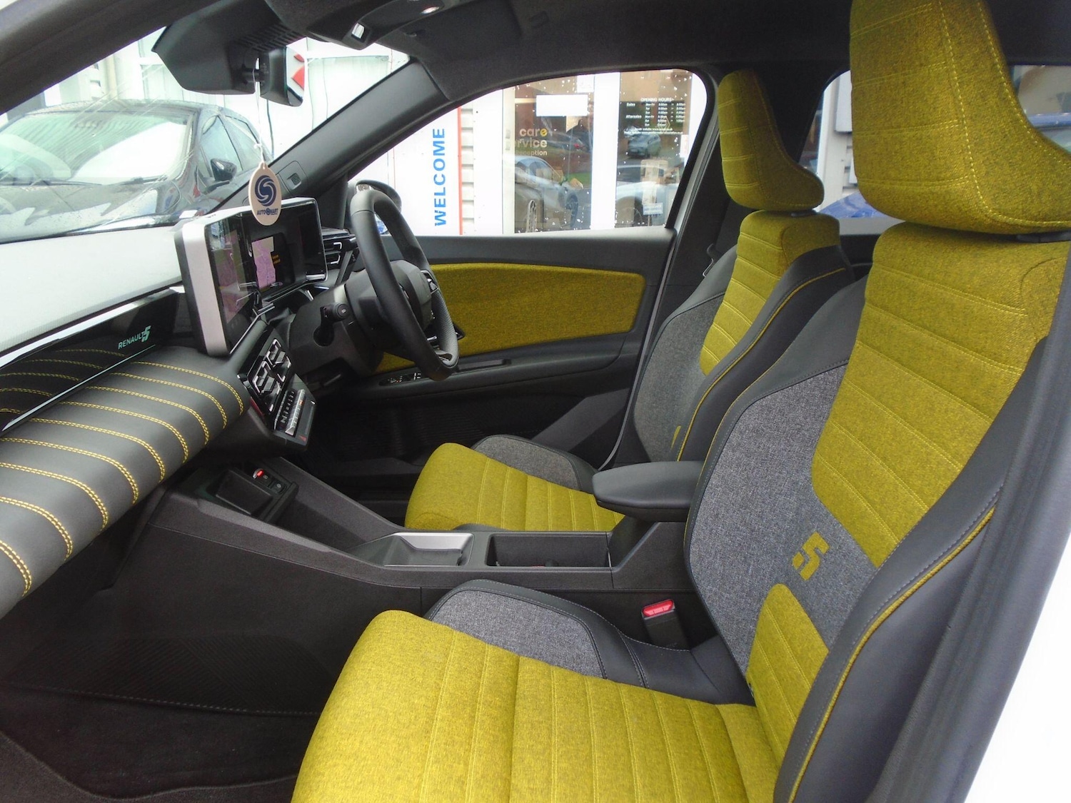 Used Renault 5 E-Tech electric 2025 for sale - 77279002: Photo 30