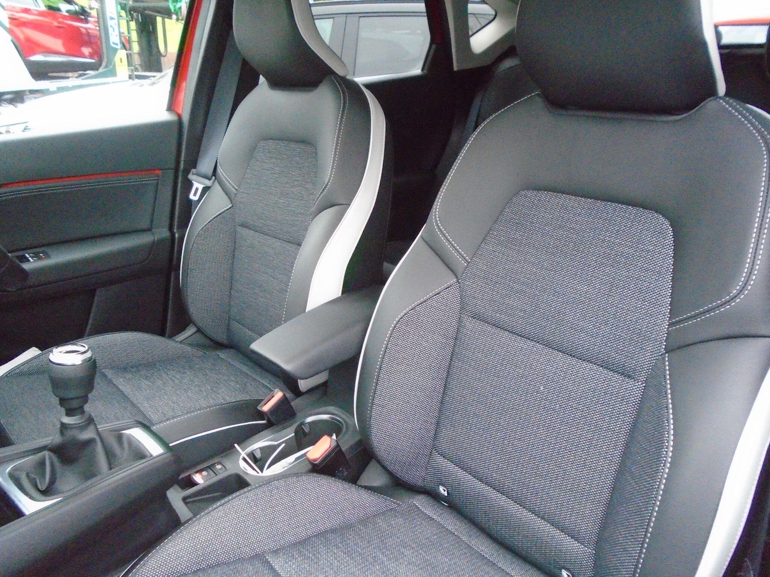 Used Renault Captur 2023 for sale - 76522415: Photo 31