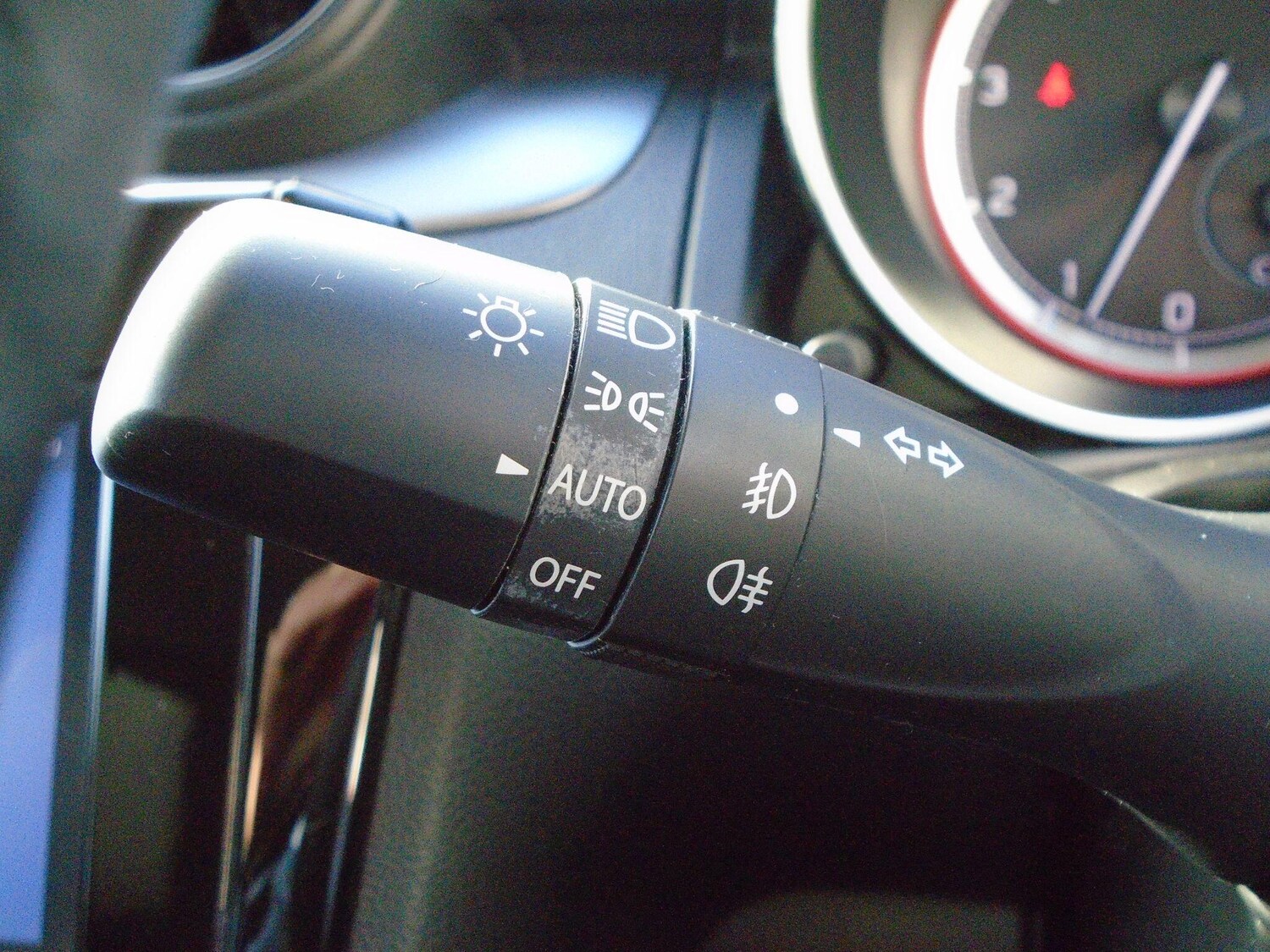 Used Suzuki Swift 2022 for sale - 77838575: Photo 37