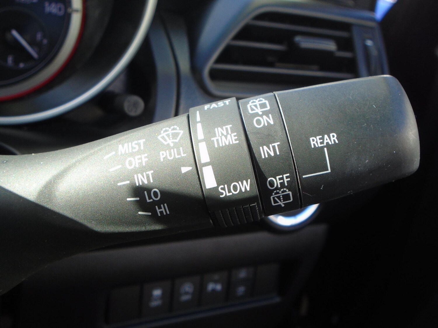 Used Suzuki Swift 2022 for sale - 77838575: Photo 38