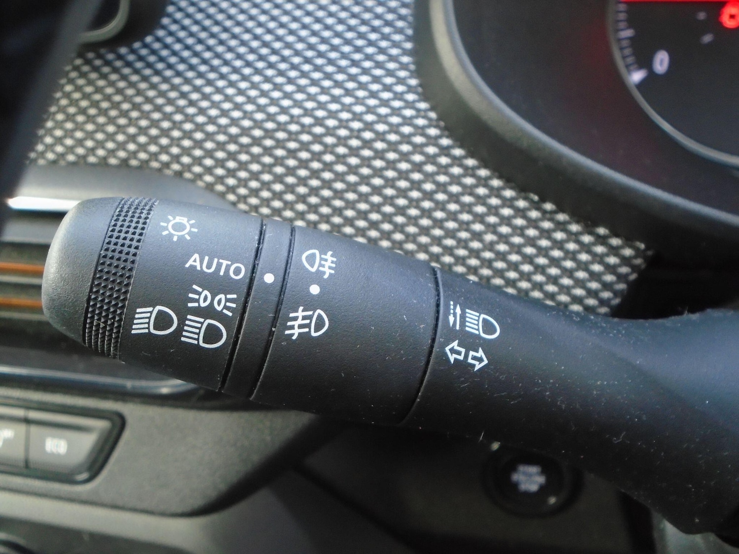 Used Dacia Sandero Stepway 2023 for sale - 76898621: Photo 44