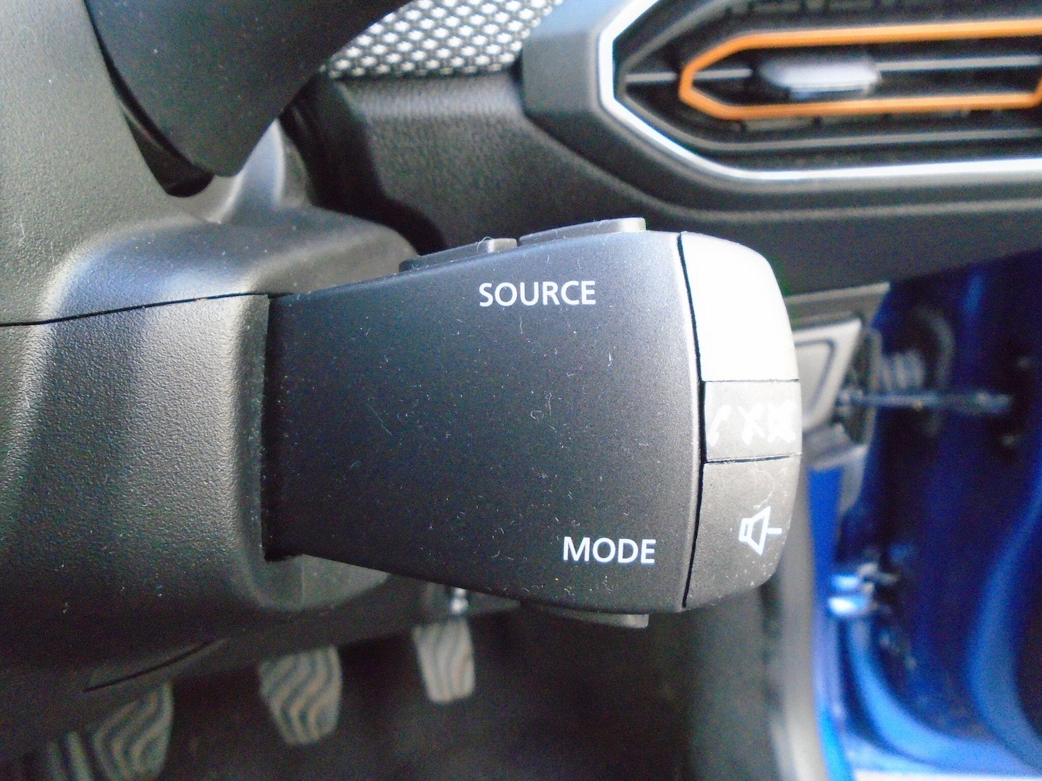 Used Dacia Sandero Stepway 2023 for sale - 76898621: Photo 47