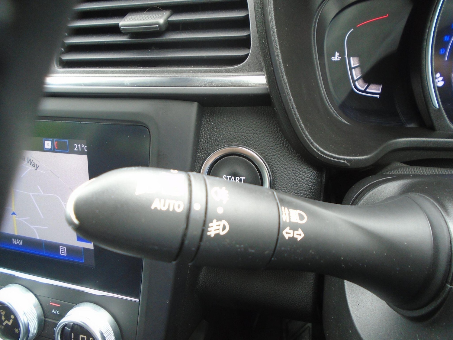 Used Renault Kadjar 2021 for sale - 76645061: Photo 47