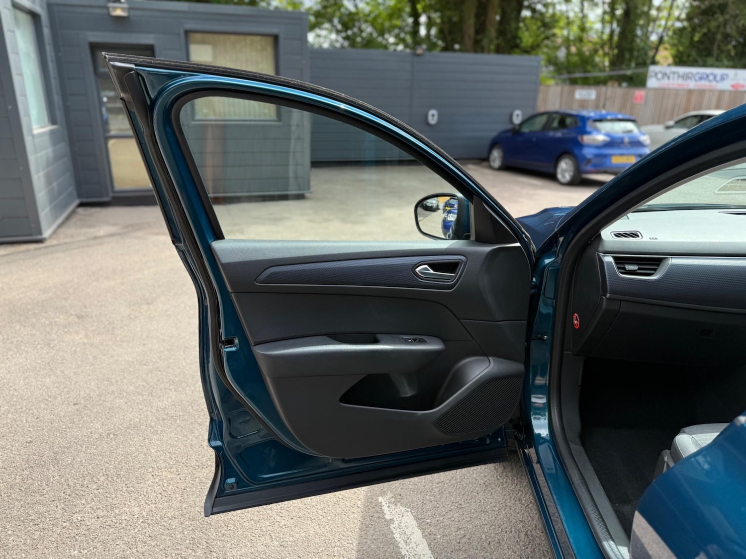 Used Renault Arkana 2022 for sale - 76645017: Photo 19