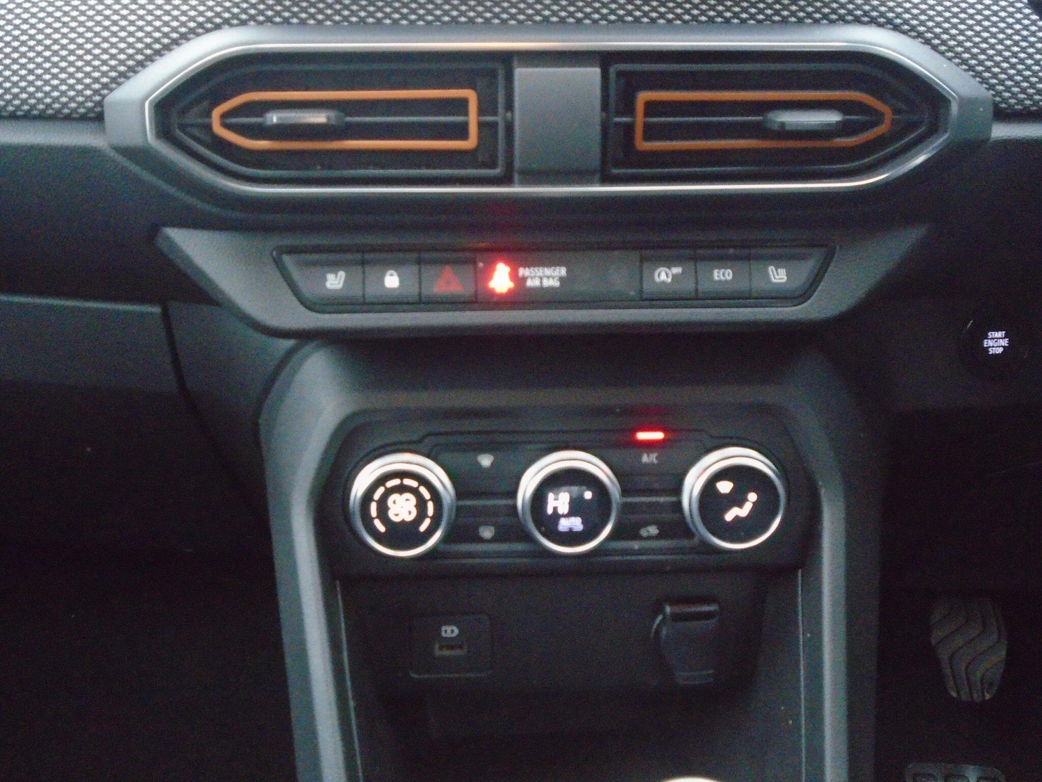 Used Dacia Sandero Stepway 2023 for sale - 76645090: Photo 33