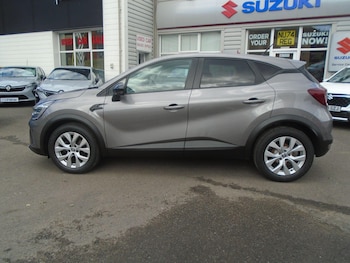 Used Renault Captur 2022 for sale - 76100969: Photo