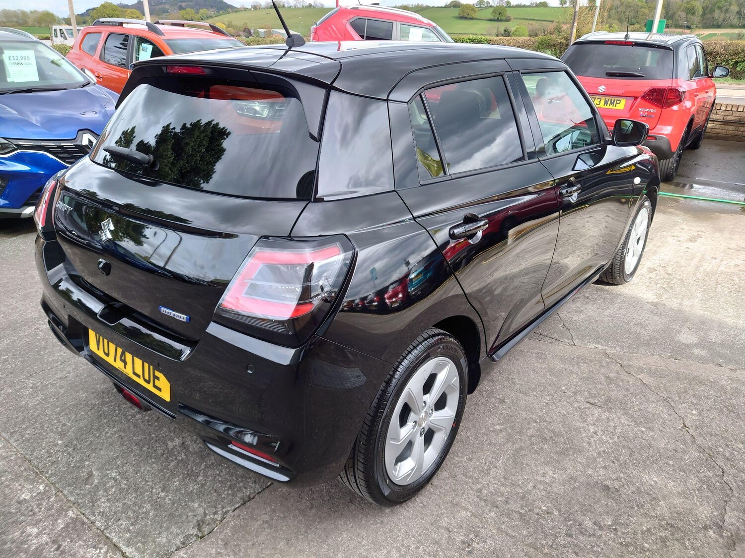Used Suzuki Swift 2024 for sale - 76100970: Photo 7