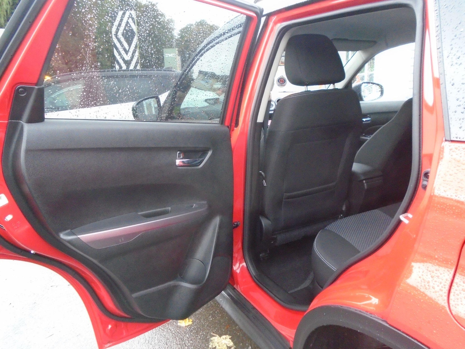 Used Suzuki Vitara 2018 for sale - 76361323: Photo 29